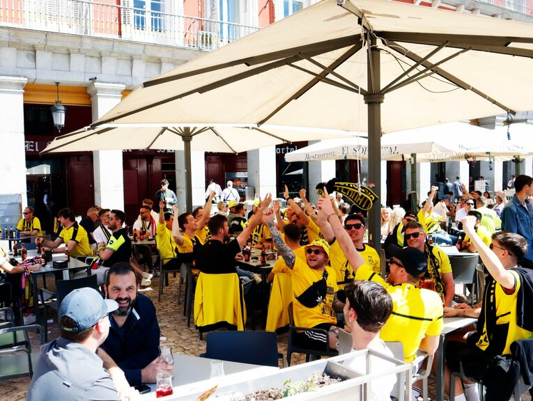 衝撃ゴラッソ連発のレアルvsマンC、約7万人の圧が凄まじいアトレティコサポ…CLでカメラマンが見た欧州サッカーの首都マドリード“熱狂の日常”(3)