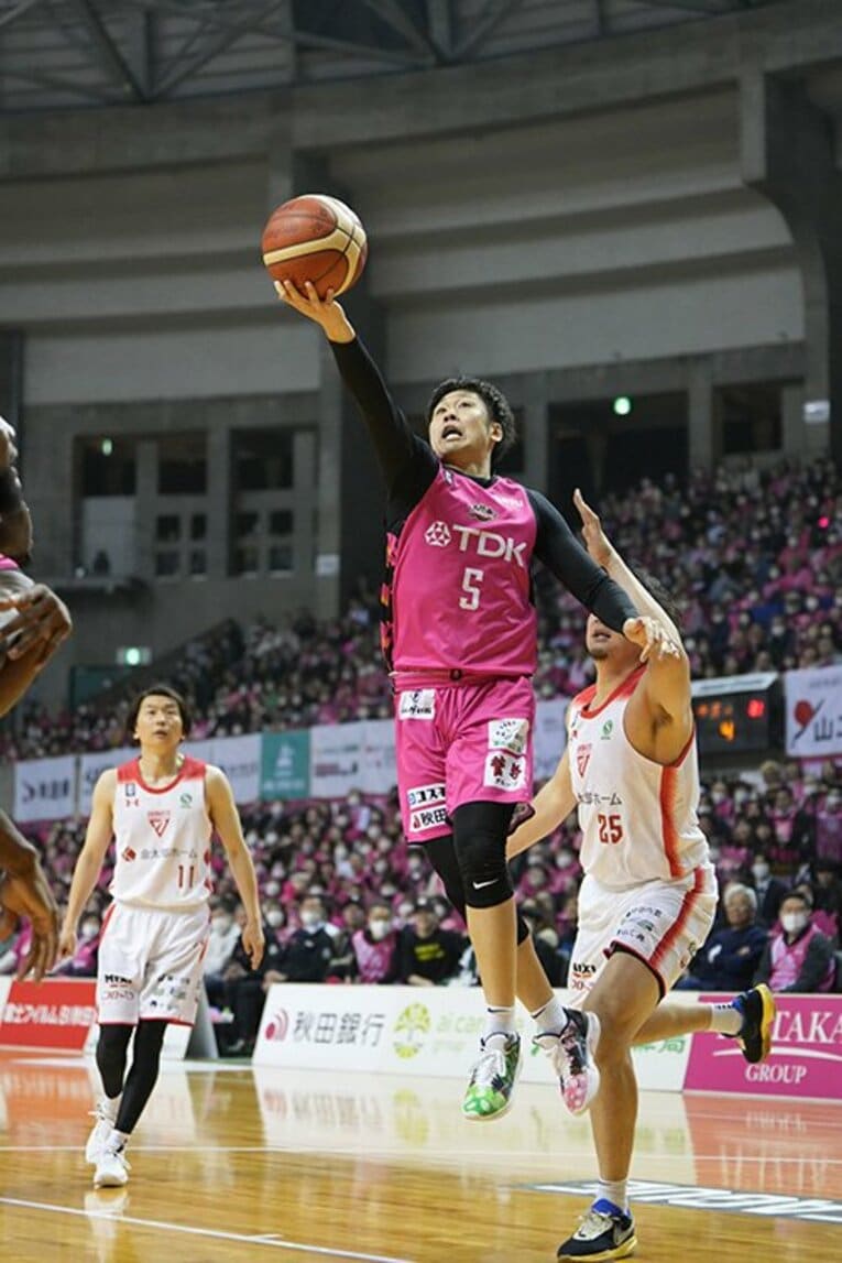 ＜龍角散presents エールの力2024⑥＞秋田ノーザンハピネッツの田口成浩は、勝負の行方を左右する「声援の怖さ」を知っている。(2)