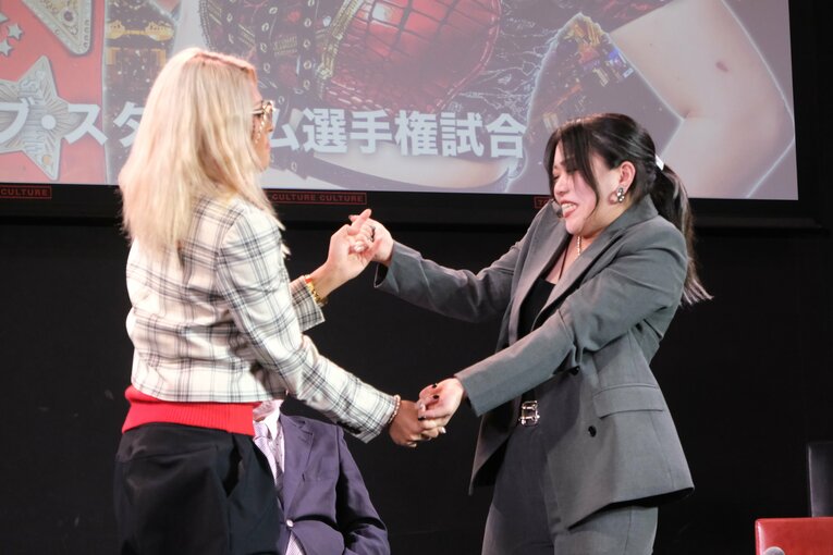 「ジュリアvs鈴季すず」はなぜ“最高に映える”タイトルマッチだったのか？ 試合直後の“姉妹”が明かしたそれぞれの「25分4秒」(151)