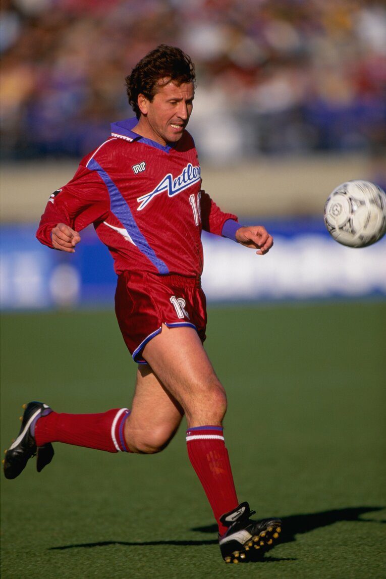 鹿島時代のジーコ　©Sports Graphic Number