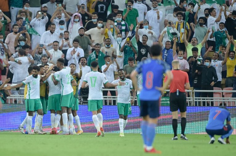 サウジアラビア代表に痛い敗戦を喫した日本代表。中村憲剛氏がその敗因を徹底分析する ／ photograph by Getty Images