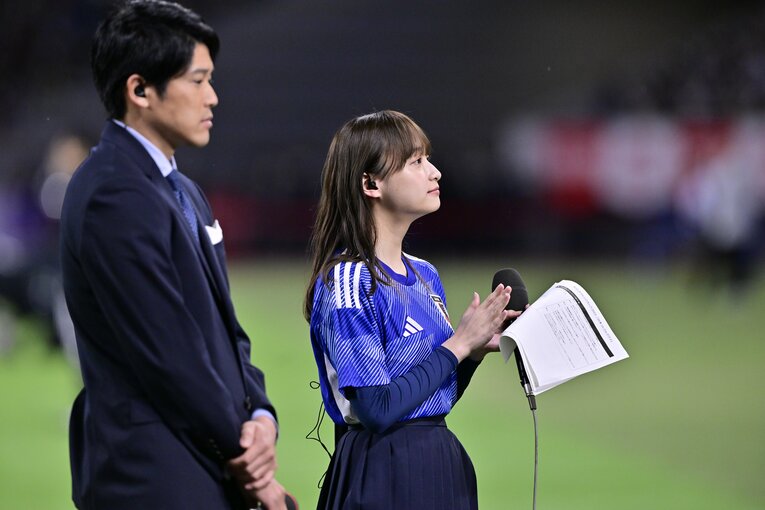 グループ卒業を発表している影山　©Takuya Nakachi／JMPA