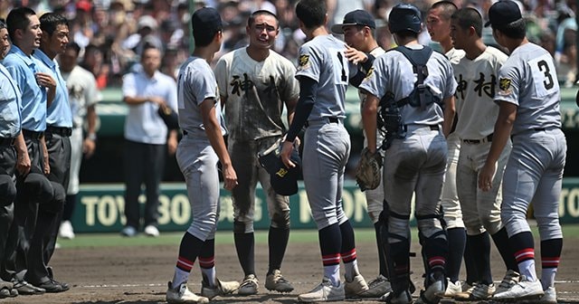 仙台育英スクイズ→セーフ判定前後の動揺”を悔やむ神村学園「自分を