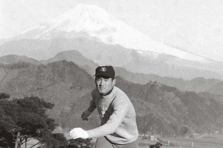 「四番サード長島」は富士山のごとく。＜Number Web＞ photograph by AFLO