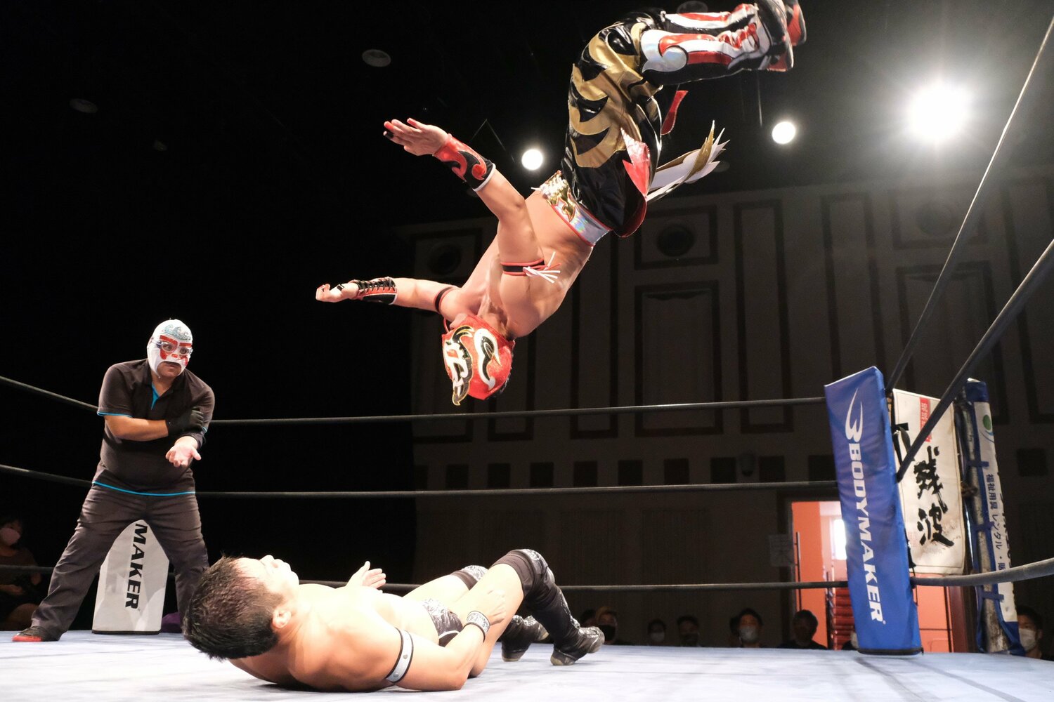 “MAD DOG ASSASSIN”美ら海セイバー。空中殺法が得意