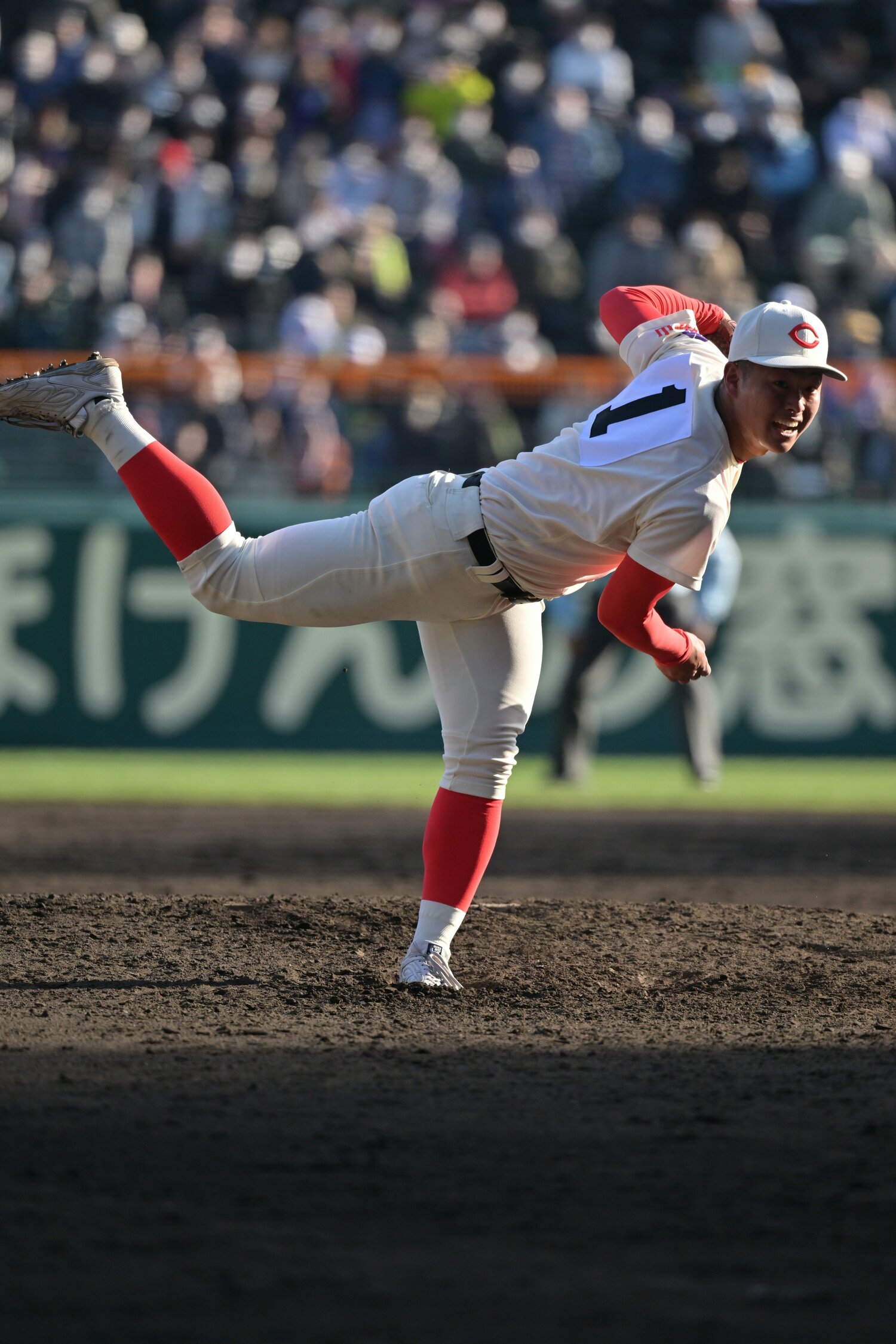 智弁和歌山のエース右腕である清水風太。連続押し出しなど制球が定まらず、まさかの初戦敗退に　©︎Hideki Sugiyama