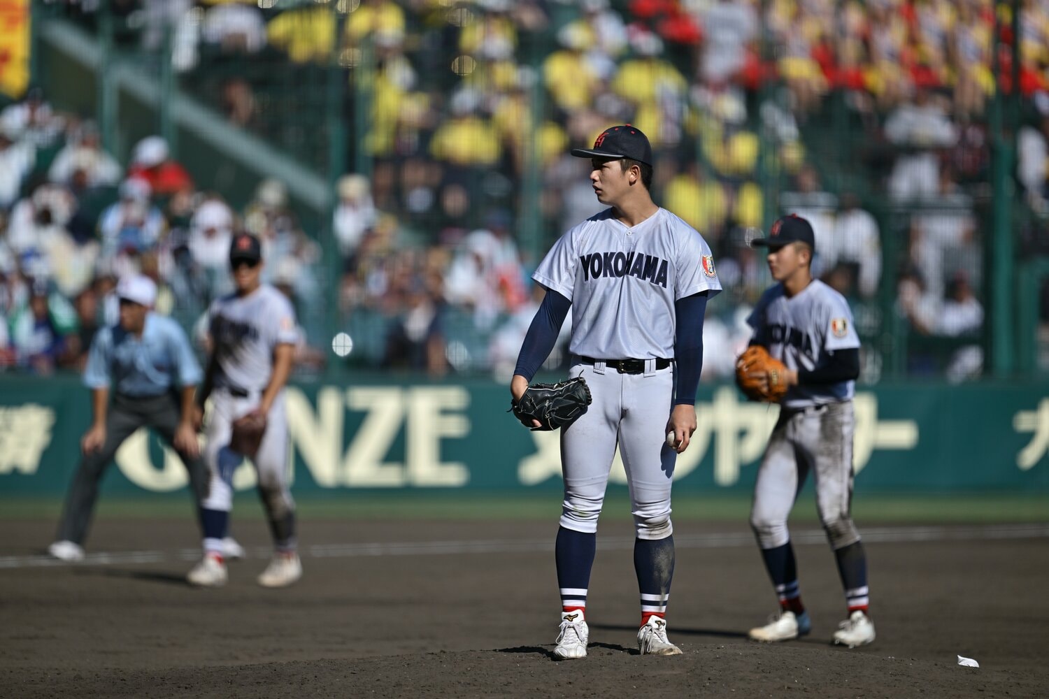 内野5人シフトで10回は同点まででしのいだ ©Hideki Sugiyama