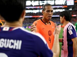 なぜ日本代表はオランダに2度追いつけたか…最強DFファンダイクを惑わせた「普段と違う」深層、「自信を持って戦え」士気を高めた遠藤航のメッセージ