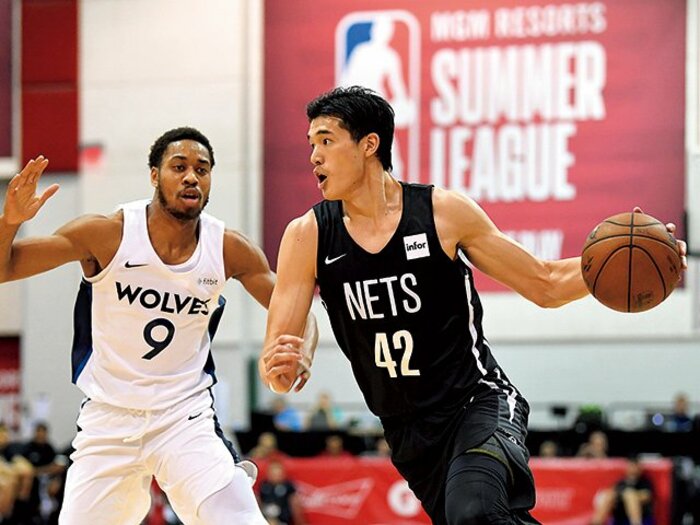 日本人2人目のNBA出場なるか。渡邊雄太、夢舞台へ一歩前進。～小学2年からの「NBAに入りたい」という夢～＜Number Web＞ photograph by USA TODAY Sports/REUTERS/AFLO
