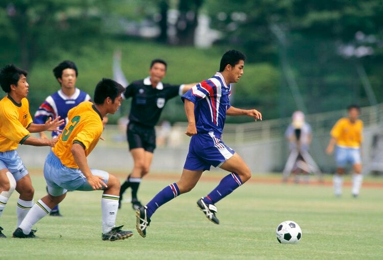 日本代表　1999 ワールドユース　アウェイユニフォーム　本山雅志 衝撃的だった」黄金世代の10番・本山雅志が語る小野伸二と