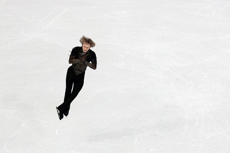 ミラノ五輪でロボティックカメラを使用して撮影されたマリニンのジャンプ ©Getty Images