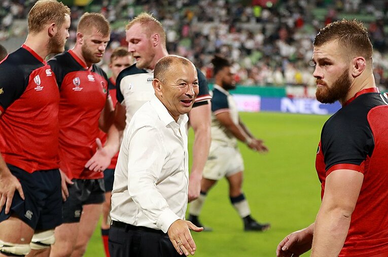 日本にいるとつい忘れそうになるが、エディー・ジョーンズはやはりラグビー界のスーパースターなのだ。 ／ photograph by Getty Images