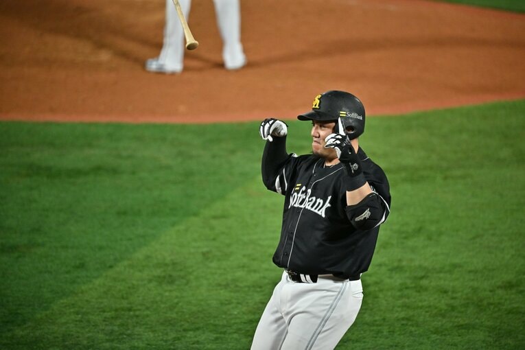 日本シリーズ第2戦、9回に豪快な同点ホームランを放った山川穂高（全6枚の3枚目）　©️Hideki Sugiyama
