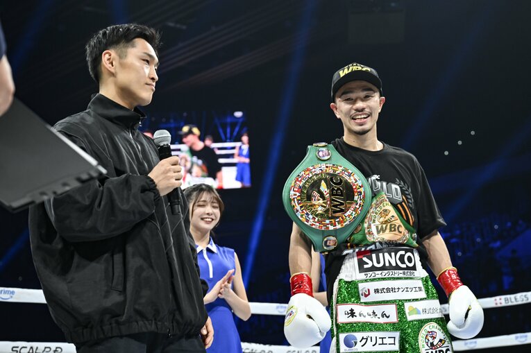 2月のクエジャル戦KO勝利後にリングにあがり、中谷との王者統一戦に前向きな姿勢をみせていたIBF王者・西田凌佑（左）©︎Hiroaki Yamaguchi