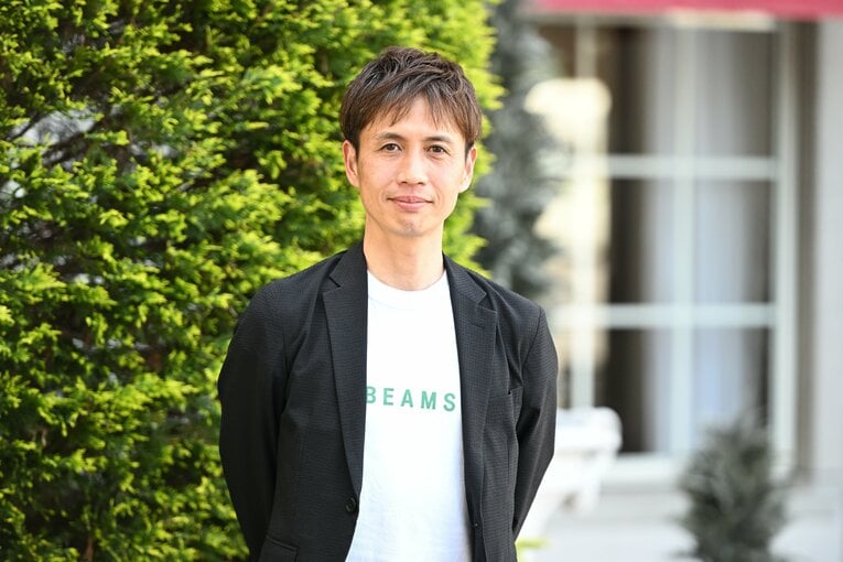 騎手時代、ナリタトップロードの主戦として菊花賞を制覇した渡辺薫彦調教師　©Keiji Ishikawa