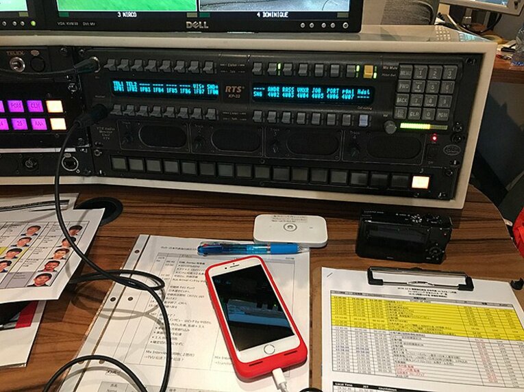 スマホを駆使して映像を届けた©NTV Europe