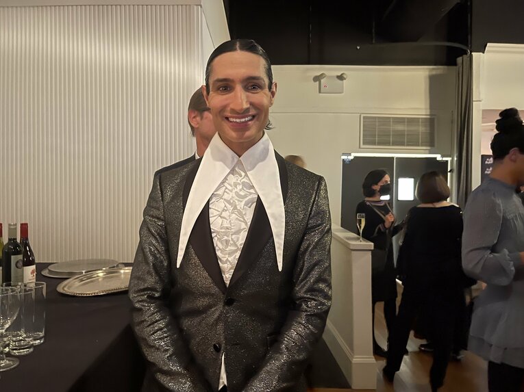 「Ice Theatre of New York」ガラパーティにて。現役当時とほとんど変わっていないエマニュエル・サンデュ　©Akiko Tamura