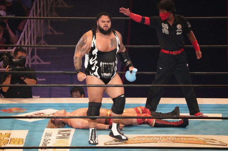 8月7日、ジョナは『G1 CLIMAX 32』でオカダ・カズチカに激勝。3勝1敗の勝ち点6でAブロックの実質的なトップに立った ／ photograph by Essei Hara