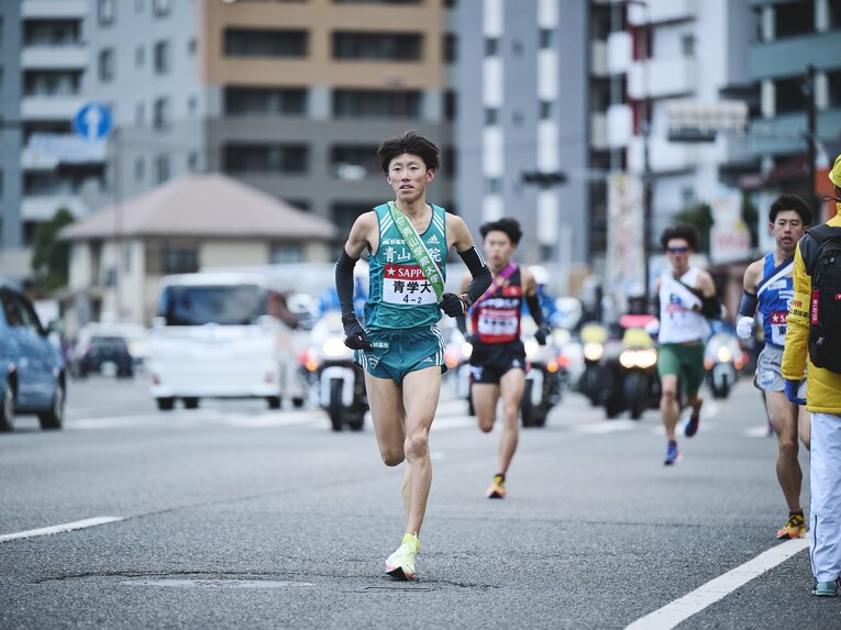 近藤は3年時から急成長。そのストイックさには後輩だった佐藤も舌を巻く　©Yuki Suenaga