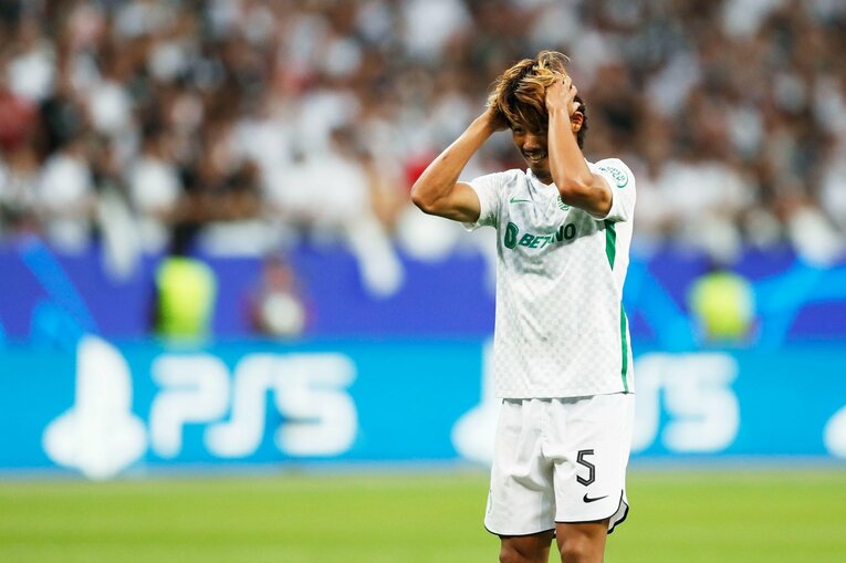 「“鎌田大地と守田英正が一緒に写った1枚”を狙いたいけど…」「長谷部誠はすでにコーチのように」CL日本人対決と“美しい夕焼け”撮影ウラ話(55)