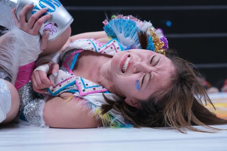 苦しむ岩谷麻優　©Essei Hara