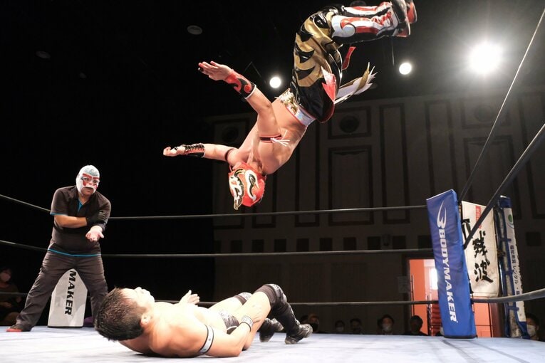 “MAD DOG ASSASSIN”美ら海セイバー。空中殺法が得意