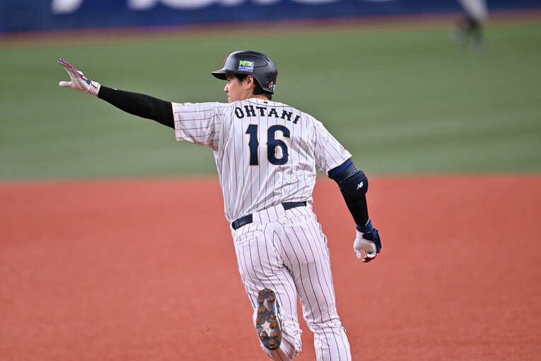 衝撃の一発目　©Naoya Sanuki