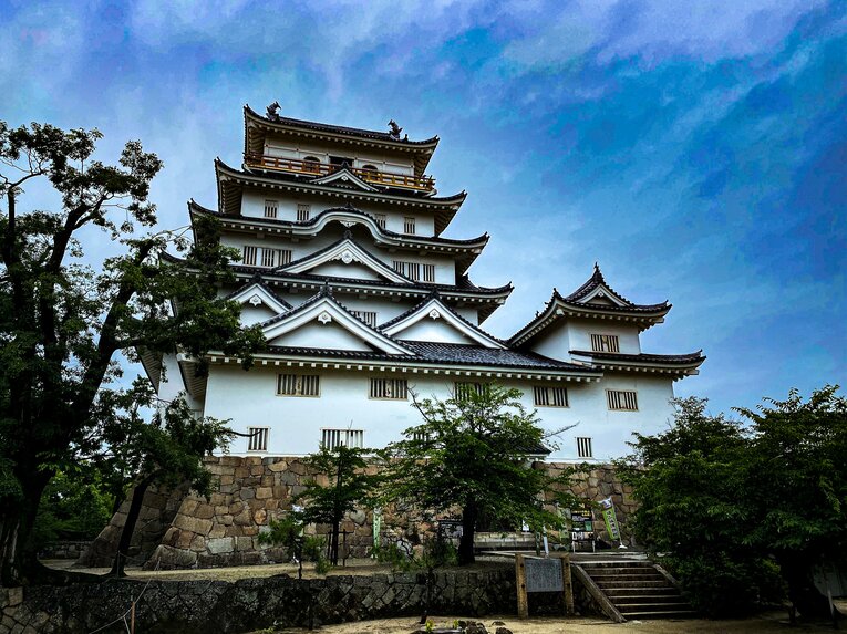 徳川家康らに仕えた戦国武将・水野勝成によって築城された福山城。空襲で焼失した天守は戦後に復興された