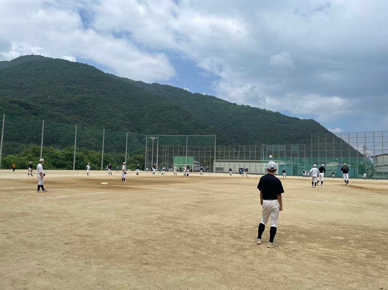 すでに引退した3年生を含めて56人いる部員の約7割が県外出身だ ©NumberWeb