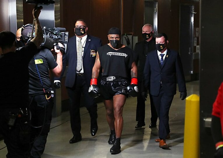 タイソンにデラホーヤまで…“レジェンドボクサーたち”が復帰を目指す「お金だけじゃない」理由とは(2)