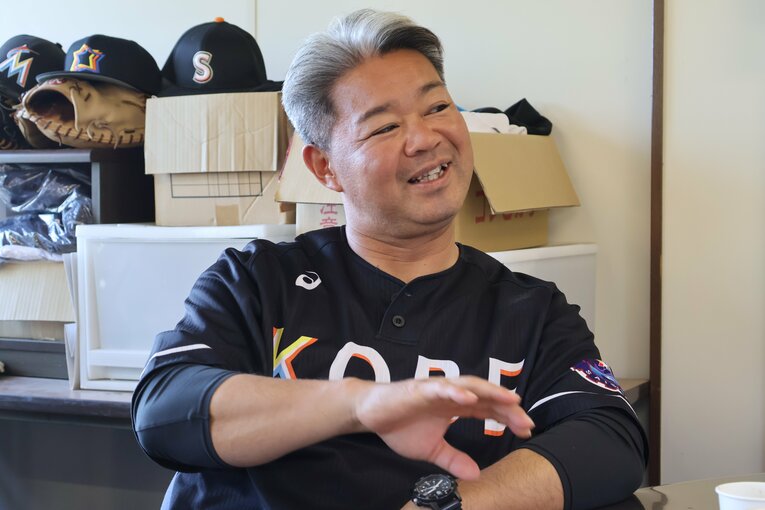 インタビューに答える平田監督　©Fumi Sawai