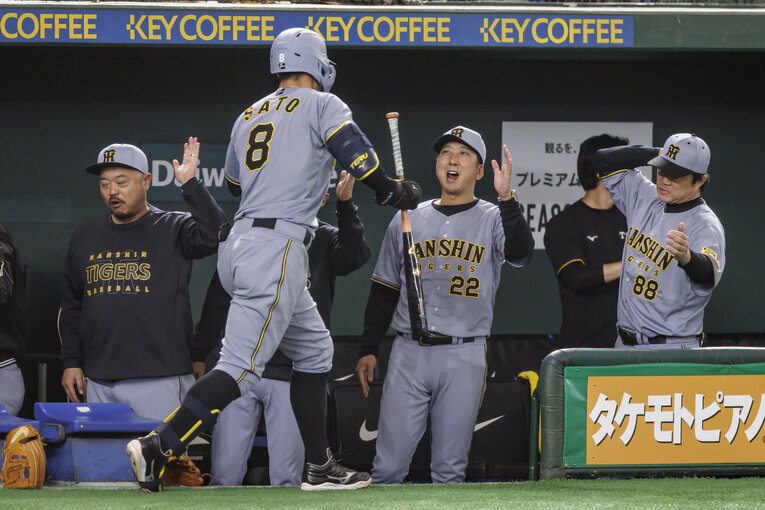 厳しさと自主性、押し出すカラーが異なる指揮官に交互に出会っていることが佐藤にとってプラスになっている　©Kiichi Matsumoto