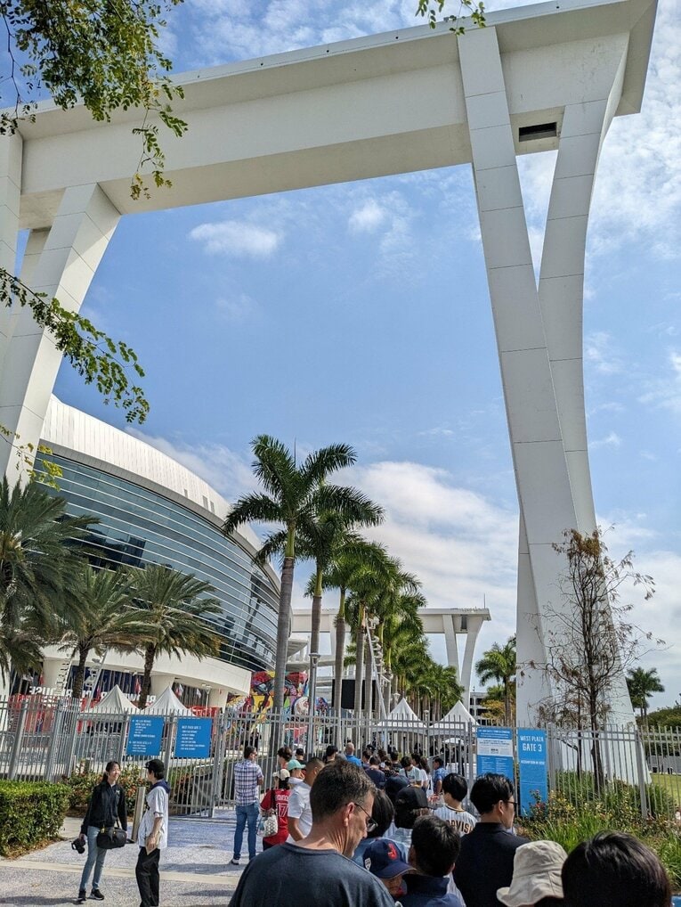 準決勝メキシコ戦。開門を待つ