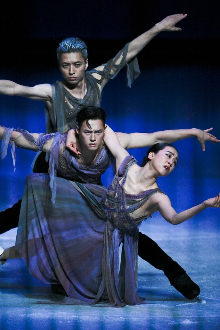 「母への永遠の愛を滑りたいな」浅田真央が明かすアイスショー『Everlasting33』に込めた“愛”「誰も見たことのない景色を届けたい」(99)