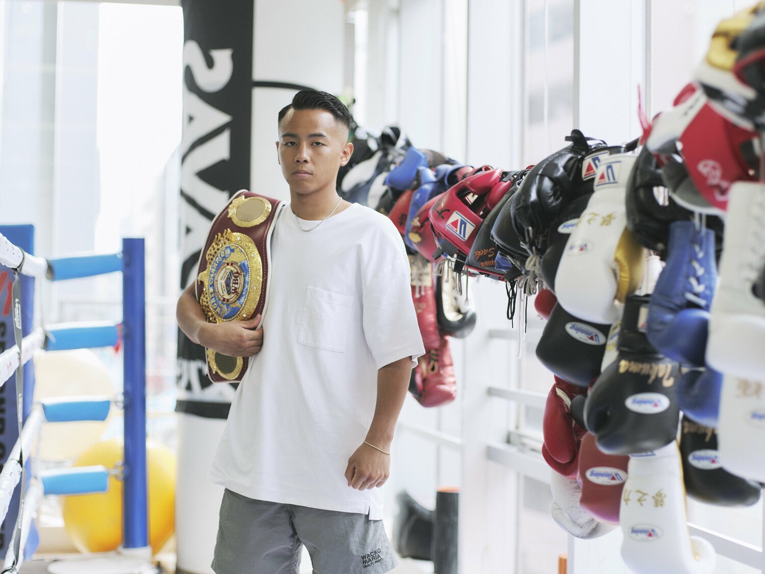 「足立区から来た武居です」には地元への愛と感謝が込められている　©Yuki Suenaga