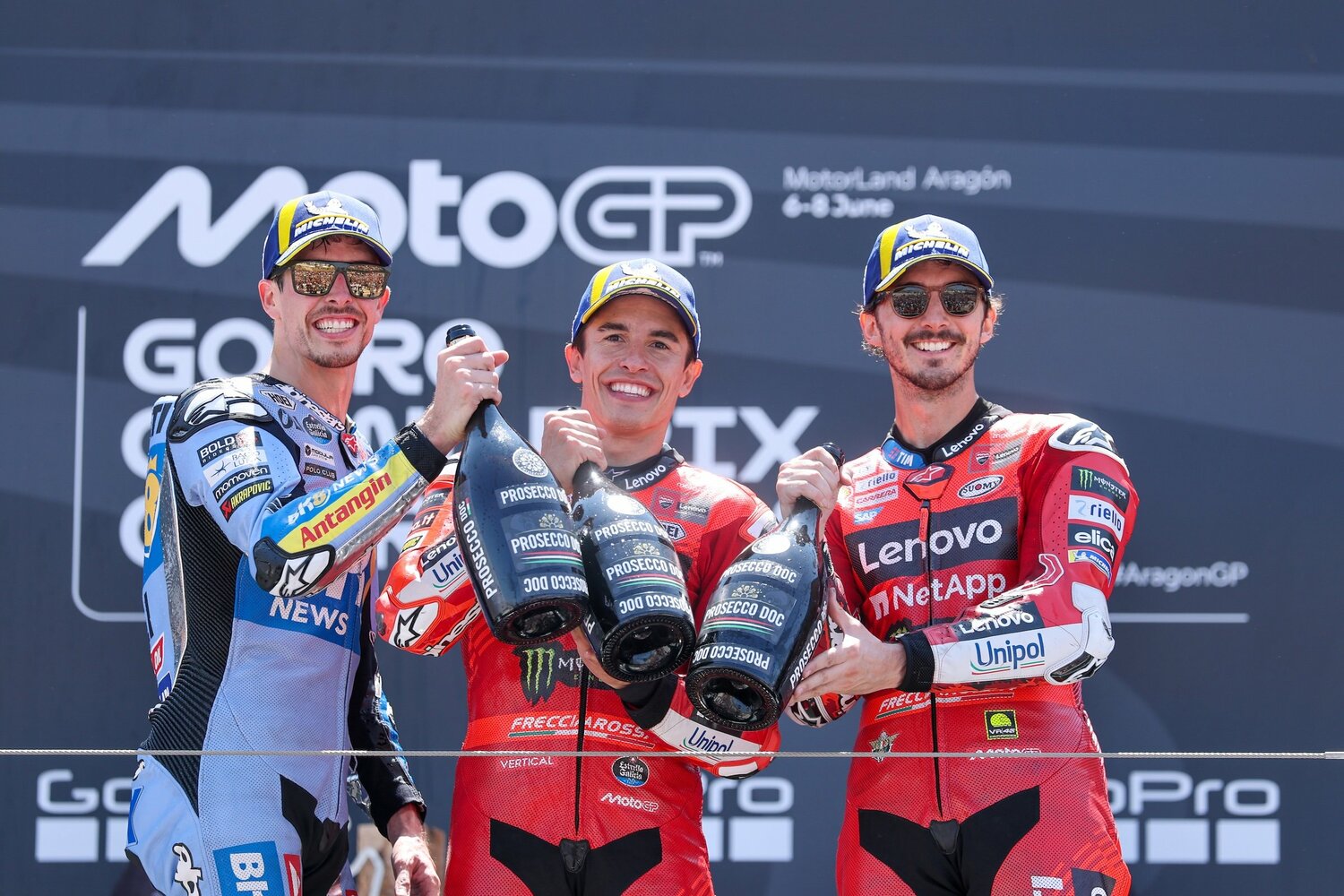 左からアレックス、マルク、バニャイア。アラゴンGPの表彰台はまたしてもドゥカティ勢が独占した　©Satoshi Endo
