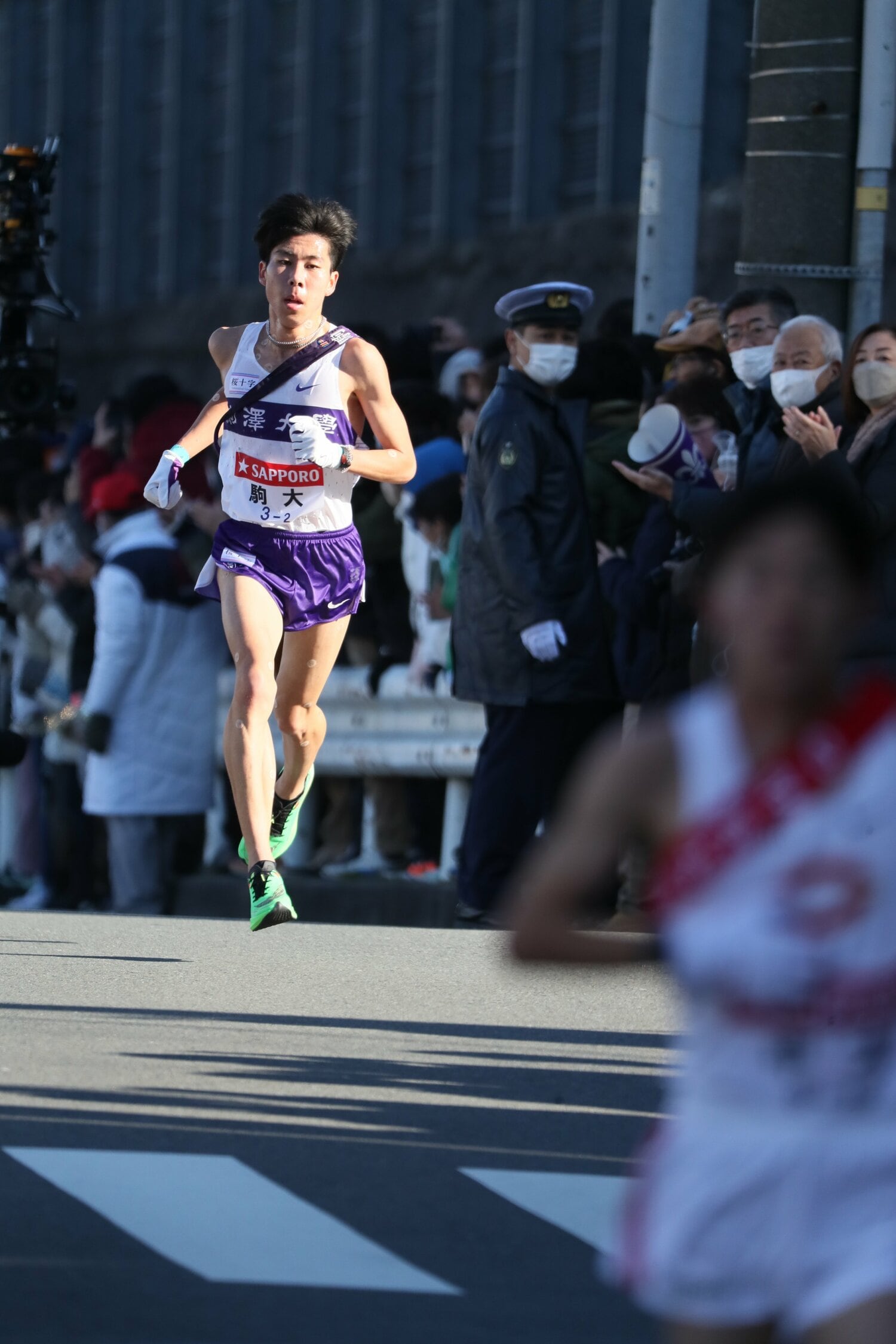 序盤から快走を見せる吉居。しかしその後ろからは田澤が迫っていた　©JMPA