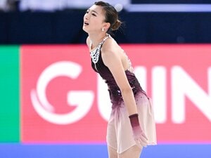 号泣のウラで坂本花織に起きていた“異変”…なぜGPファイナルで“想定外のミス”が起きたのか?「緊張がなくて…」演技後に明かした“ある原因”