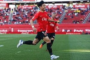 “久保建英が倒されても笛が鳴らない”スペインでの苦悩… 活路はやっぱり“韓国の至宝”との関係性？〈撮影者の視点〉