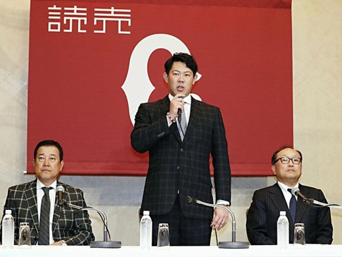 巨人からメジャー目指す山口俊。マウンドと“鈍感力”が意外と合う？＜Number Web＞ photograph by KYODO