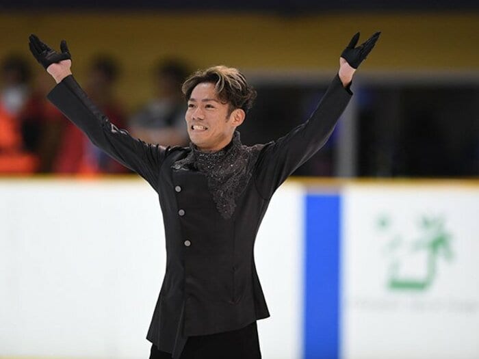 「おかえり！　高橋大輔！」4年ぶりの滑りは幸福感に包まれて。＜Number Web＞ photograph by Asami Enomoto