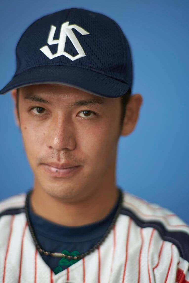 ルーキー時代の小川。強気な性格が眼光に宿っている？　©Tadashi Shirasawa