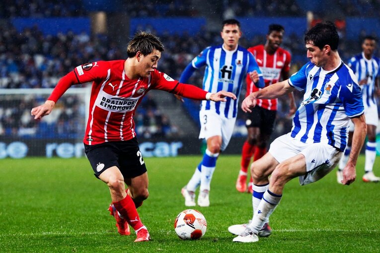 堂安律がPSVで得つつある信頼… 懐かしの“香川真司の元相棒”ゲッツェ、“89億円の価値”スペイン代表MFを撮って気づいたこと(21)