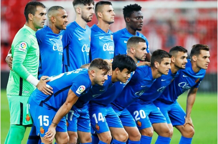 久保建英を間近で撮って気づいた《試合前ルーティンとファールを受けた後のクセ》 韓国の至宝イ・ガンインとの共存はどうなる？(7)