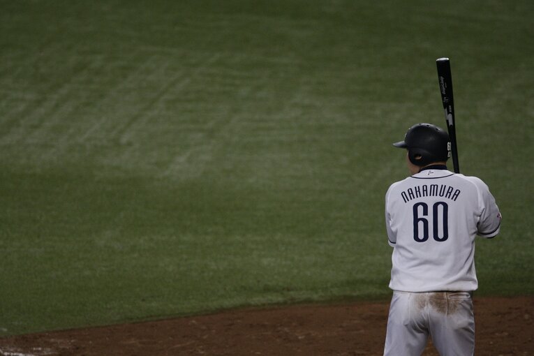 「サンペイ、三振してもいいからさ」“おかわりくん”ブレイク前夜の西武・中村剛也を救った言葉《祝・史上14人目の450本塁打》(41)