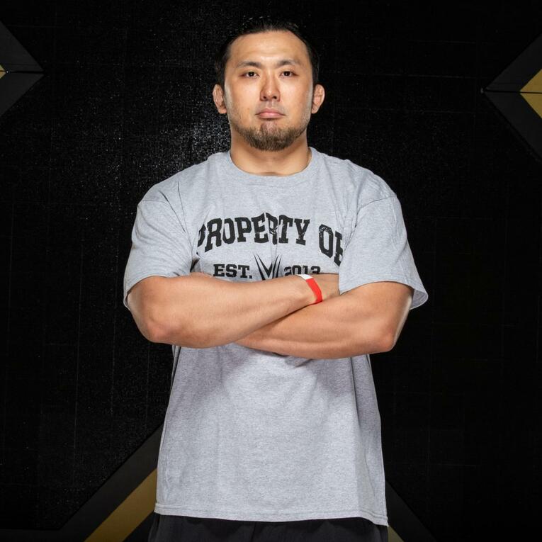 ハチマンとしてWWEのリングに上がる日も近い鈴木秀樹　©︎2021 WWE, Inc. All Rights Reserved.