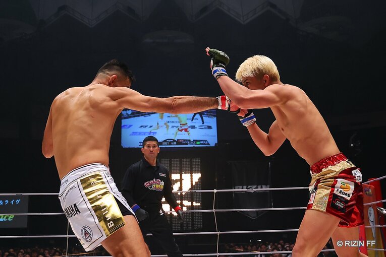 『RIZIN.43』クレベル・コイケvs.鈴木千裕　©RIZIN FF