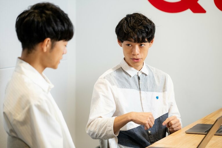 Numberカメラマンが撮り下ろした東問・東言兄弟の特別フォト集！【スワイプするとそのほかの写真もご覧になれます】　©Nanae Suzuki