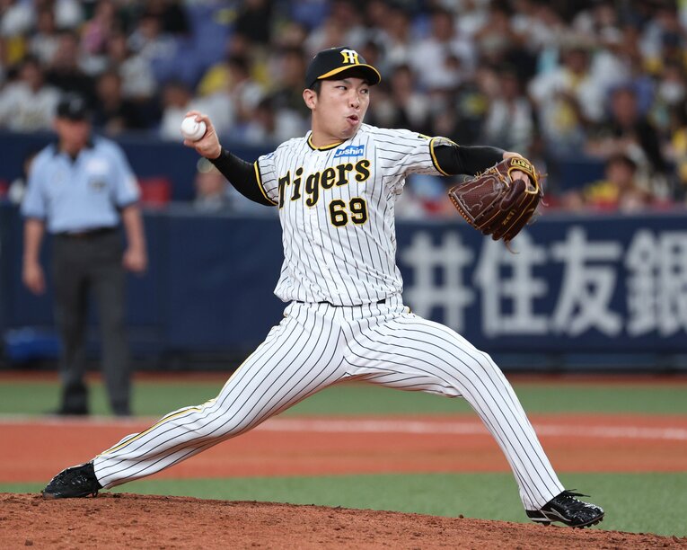 独立リーグ出身の石井は今季、中継ぎとして40試合以上に登板してチームを支えた　©︎JIJI PRESS