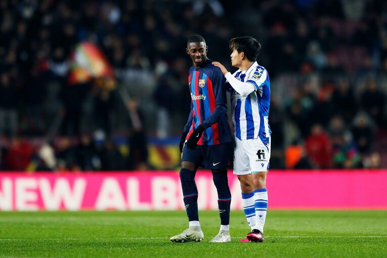 「クボのことは知ってるよ」バルササポに久保建英が笑顔で… 放送なしが惜しい「名手ブスケッツが声を荒げた」鮮烈プレー〈現地撮影〉(36)